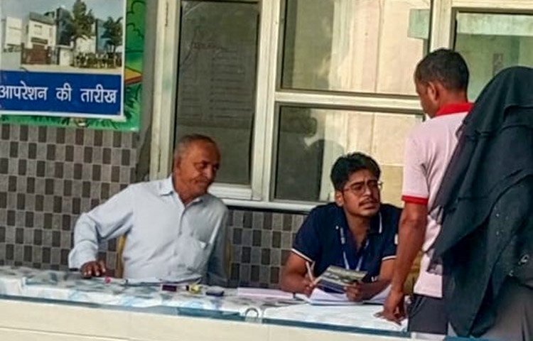 Eye Camp with New G9 Janseva Foundation